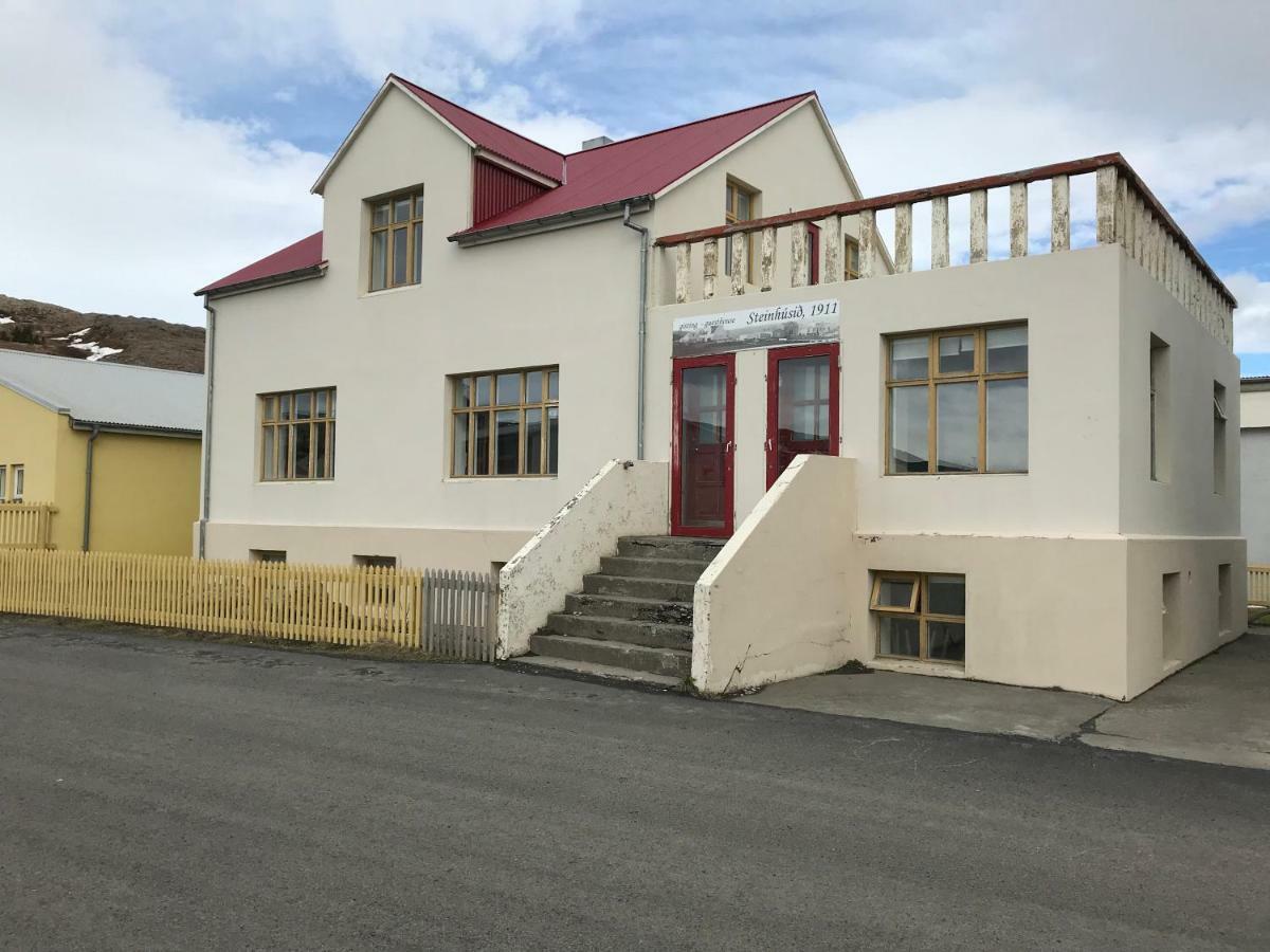 Hotel Steinhúsið Holmavik Exterior foto